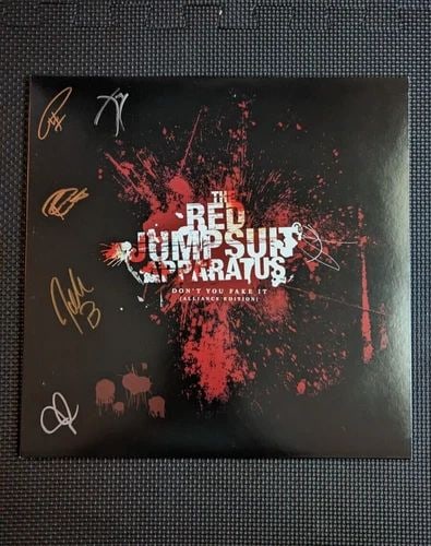 THE RED JUMPSUIT APPARATUS DON'T YOU FAKE IT SIGNED ALLIANCE EDITION - RED / BLK (1 of 2)