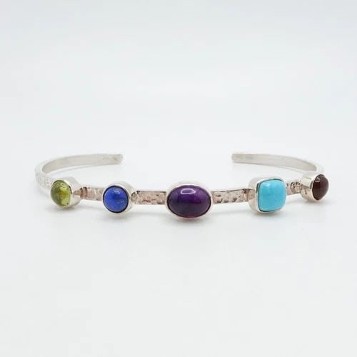JAY KING DTR STERLING SILVER MULTI GEMSTONE HAMMERED CUFF BRACELET - 6.75" WRIST: JAY KING DTR STERLING SILVER MULTI GEMSTONE HAMMERED CUFF BRACELET - 6.75" WRIST Jay King Desert Rose Trading Company Signed DTR Sterling Silver Multi-Gemstone Stackable Hammered Style Cuff Bracelet F