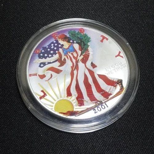 2001 COLORIZED AMERICAN EAGLE 1 TROY OZ. SILVER DOLLAR - CAPSULATED (1 of 2)