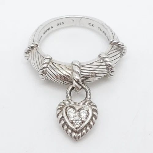 JUDITH RIPKA STERLING SILVER CLEAR CUBIC ZIRCONIA HEART CHARM CABLE RING 6.25: JUDITH RIPKA STERLING SILVER CLEAR CUBIC ZIRCONIA HEART CHARM CABLE RING 6.25 Judith Ripka Sterling Silver Clear Cubic Zirconia Heart Charm Dangle Cable Ring Size - 6.25 Band Width - 3mm Heart Width -