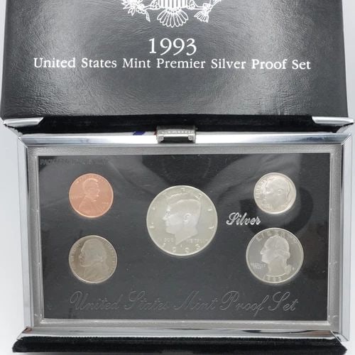 1993 S U.S MINT PREMIER SILVER PROOF SET - COA & BOX: 1993 S U.S MINT PREMIER SILVER PROOF SET - COA & BOX 1993 S U.S Mint Premier Silver Proof Set Mintage Limit - 191,140 The following each 5 coin includes: [1] Kennedy Half 90% Silver Dollar (12.500 g) 