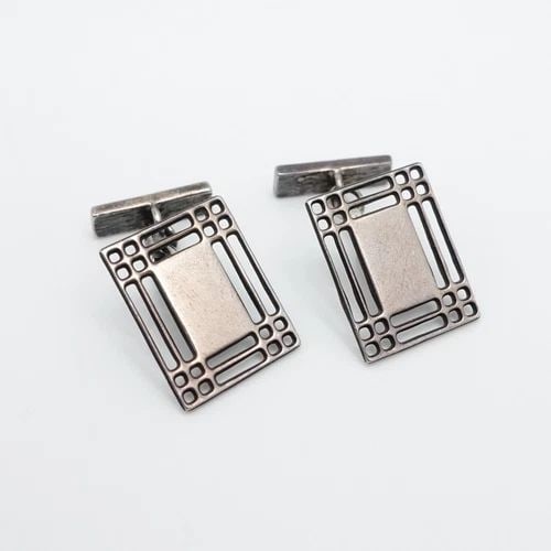 CJL STERLING SILVER VINTAGE RECTANGLE GEOMETRIC CHAIN CUFFLINKS: CJL STERLING SILVER VINTAGE RECTANGLE GEOMETRIC CHAIN CUFFLINKS CJL Sterling Silver Vintage Rectangle Geometric Chain Cufflinks Height - 0.62" (15.6mm) Width - 0.78" (19.9mm) Total Weight - 7 Grams