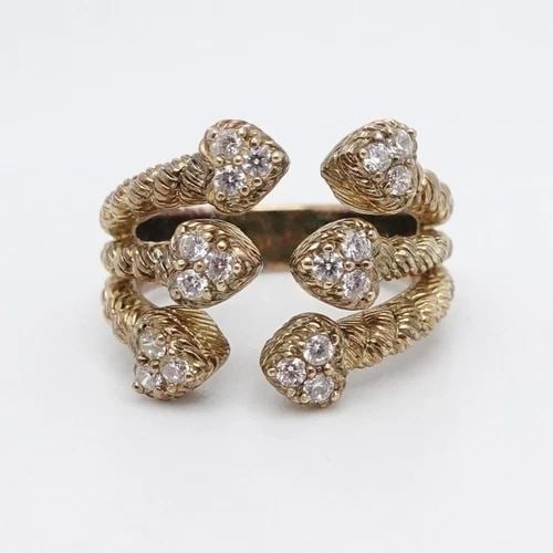JUDITH RIPKA STERLING SILVER GOLD PLATED HEART CLEAR CUBIC ZIRCONIA RING 7.25: JUDITH RIPKA STERLING SILVER GOLD PLATED HEART CLEAR CUBIC ZIRCONIA RING 7.25 Judith Ripka Gold Plated Sterling Silver Heart Clear CZ Open Ring Size - 7.25 Band Width - 4.5mm Total Weight - 8.9 Grams
