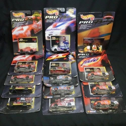 VINTAGE HOT WHEELS 1997 & 1998 DIECAST PRO RACING 14 CARS - SEALED: VINTAGE HOT WHEELS 1997 & 1998 DIECAST PRO RACING 14 CARS - SEALED Vintage Hot Wheels 1997 & 1998 Diecast Pro Racing Cars SEALED Total Count - 14 Cars 1997 - 11 Count 1998 - 3 Count **Condition - New