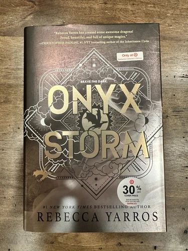 ONYX STORM - TARGET EXCLUSIVE EDITION - BY REBECCA YARROS (HARDCOVER) - NEW (1 of 2)