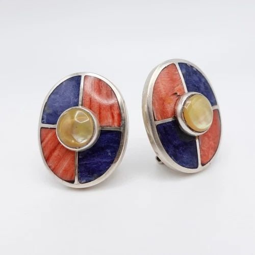 STERLING SILVER 925 MULTI GEMSTONE OVAL CLIP-ON STUD EARRINGS 1": STERLING SILVER 925 MULTI GEMSTONE OVAL CLIP-ON STUD EARRINGS 1" Sterling Silver 925 Multi Gemstone Oval Clip-On Stud Earrings Height - 1" Length - 0.75" Total Weight - 12.4 Grams