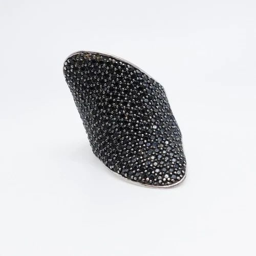 STERLING SILVER PAVE BLACK GEMSTONE CURVED STATEMENT RING SIZE 11.5: STERLING SILVER PAVE BLACK GEMSTONE CURVED STATEMENT RING SIZE 11.5 Sterling Silver Pave Black Gemstone Curved Statement Ring Size - 11.5 Band Width - 4mm Ring Height - 1.5" in Ring Width - 1.2" in To