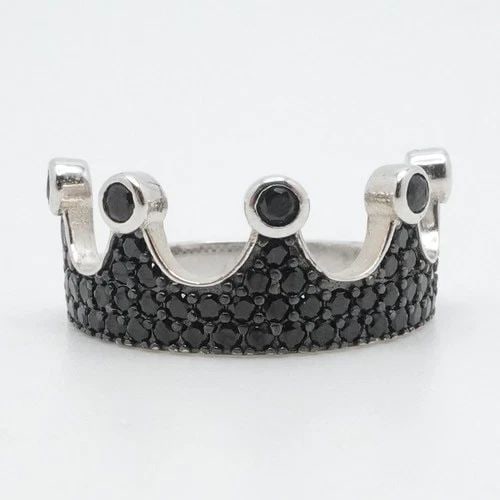 STERLING SILVER BLACK SPINEL CROWN BAND RING SIZE 6.5: STERLING SILVER BLACK SPINEL CROWN BAND RING SIZE 6.5 Sterling Silver Black Spinel Crown Band Ring Size - 6.5 Band Width - 2.5mm Height - 9mm Total Weight - 3 Grams