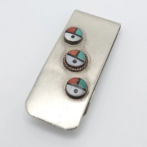 SILVER ZUNI SUN MULTI GEMSTONE INLAY MONEY CLIP: SILVER ZUNI SUN MULTI GEMSTONE INLAY MONEY CLIP Silver Zuni Sun Multi Gemstone Inlay Money Clip Length - 1.75" Width - 0.75" Gap Width - 3mm Total Weight - 12.5 Grams