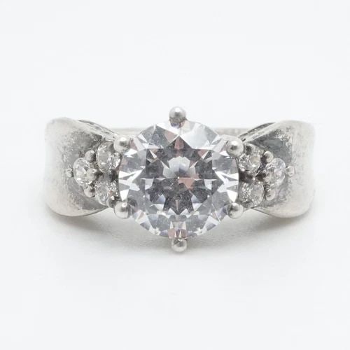 MEDA STERLING SILVER ROUND CLEAR CUBIC ZIRCONIA ENGAGEMENT RING SIZE 7 (1 of 2)