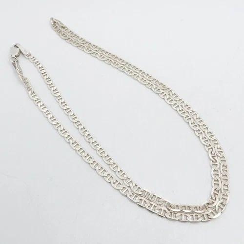 ITALY STERLING SILVER 3MM FLAT CHAIN NECKLACE 19.75" LONG: ITALY STERLING SILVER 3MM FLAT CHAIN NECKLACE 19.75" LONG Italy Sterling Silver Flat Chain Necklace Length - 19.75" Long Chain Width - 3mm Total Weight - 7.6 Grams