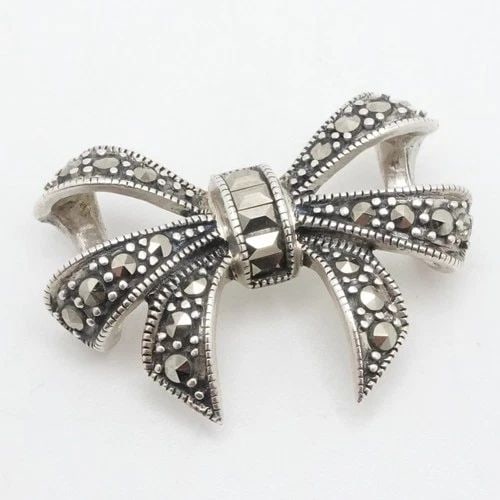 STERLING SILVER PAVE MARCASITE BOWTIE RIBBON SLIDE PENDANT (1 of 2)