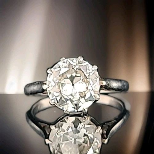 2.31CT. VINTAGE PLATINUM ENGAGEMENT RING NATURAL EURO CUT DIAMOND GIA CERT: 2.31CT. VINTAGE PLATINUM ENGAGEMENT RING NATURAL EURO CUT DIAMOND CIRC 1930'S Gorgeous Vintage platinum Engagement ring circ 1930's center natural euro cut round Diamond weight 2.31ct.SIZE 8.9mmx9mm L