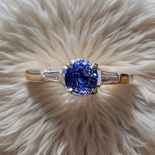 PLATINUM VINTAGE ENGAGEMENT RING 1.26CT NATURAL BLUE KASHMIR SAPPHIRE OVAL GIA (1 of 2)