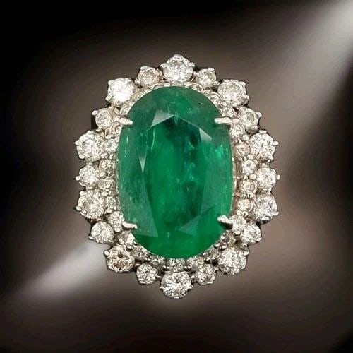 14K WHITE GOLD ENGAGEMENT RING WITH 10.25CT NATURAL OVAL GREEN EMERALD DIAMOND: 14K WHITE GOLD RING 10.25CT. NATURAL GREEN OVAL SHAPE Gorgeous 14k white gold natural green emerald ring center natural emerald Oval cut weight 10.25ct. Size 17x11.5 gorgeous color nice luster ,nice c