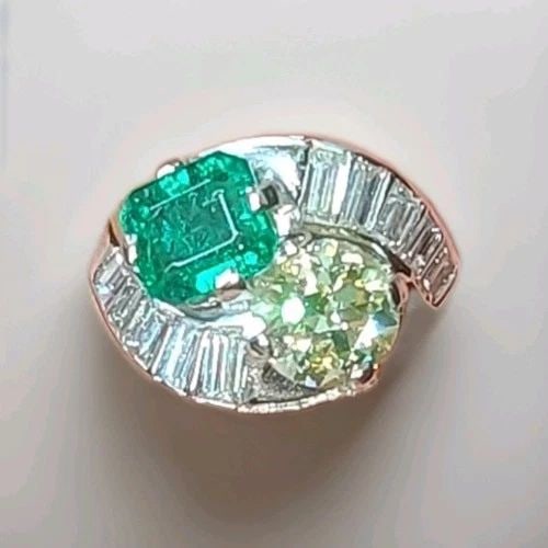 2.28CT. PLATINUM VINTAGE ART DECO NATURAL EMERALD DIAMOND TOI ET MOI RING GIA: 2.28CT. PLATINUM VINTAGE ART DECO NATURAL EMERALD DIAMOND TOI ET MOI RING GIA Gorgeous vintage Art Deco Toi et Moi ring crafted in solid platinum, featuring exquisite filigree detailing and timeless a