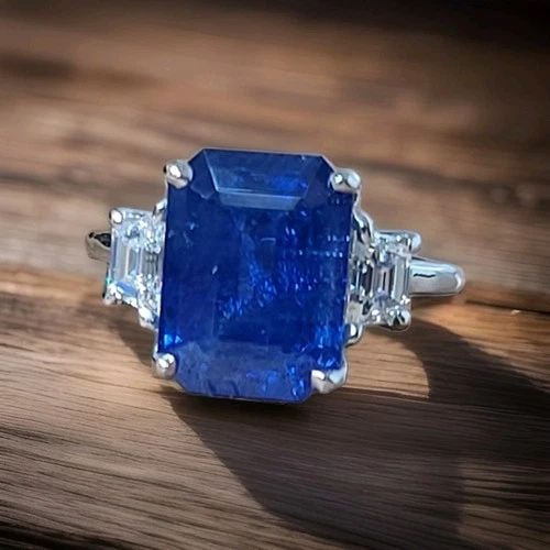 VINTAGE PLATINUM ENGAGEMENT RING 6.04CT NATURAL BLUE SAPPHIRE GIA CERT: VINTAGE 14K WHITE GOLD ENGAGEMENT RING 6.04CT.NATURAL BLUE SAPPHIRE GIA CERT GORGEOUS vintage 14k white gold engagement ring with natural blue sapphire in an emerald shape Center natural sapphire weig