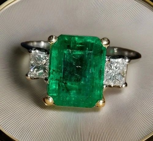 18K WHITE YELLOW GOLD ENGAGEMENT RING 2.91CT. NATURAL GREEN EMERALD GIA CERT: 18K WHITE YELLOW GOLD ENGAGEMENT RING 2.91CT. NATURAL GREEN EMERALD GIA CERT GORGEOUS 18k white & yellow gold emerald ring center natural EMERALD BERYL EMERALD weight 2.91ct. size 9.6x7.4mm GIA certif