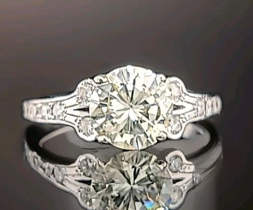 VINTAGE 14K WHITE GOLD ENGAGEMENT RING 1.42CT. NATURAL ROUND CUT DIAMOND 1940'S: VINTAGE 14K WHITE GOLD ENGAGEMENT RING 1.42CT. NATURAL ROUND CUT DIAMOND 1940'S Gorgeous Vintage 14k white gold Engagement ring natural round cut Diamond circ 1940's center set natural round shape dia