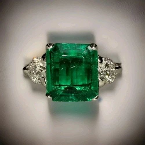 14K WHITE GOLD THREE STONES ENGAGEMENT RING 3.18CT. LAB GROWN GREEN EMERALD (1 of 2)