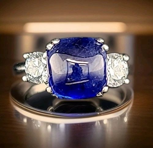 14K WHITE GOLD THREE STONE ENGAGEMEN RING 6.73CT.GEM BLUE SAPPHIRE CABOCHON: 14K WHITE GOLD THREE STONE ENGAGEMEN RING 6.73CT.NATURAL BLUE SAPPHIRE CABOCHON GORGEOUS vintage 14K white gold natural blue sapphire ring center natural heated blue sapphire in sugarloaf cabochon sha