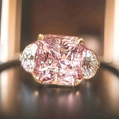 VINTAGE 14K YELLOW GOLD ENGAGEMENT RING 7.64CT. NATURAL PINK TOURMALINE RADIANT: VINTAGE 14K YELLOW GOLD ENGAGEMENT RING 7.64CT. NATURAL PINK TOURMALINE RADIANT Gorgeous vintage 14K yellow gold ring featuring a stunning natural pink tourmaline weighing approximately 7.64 carats. T