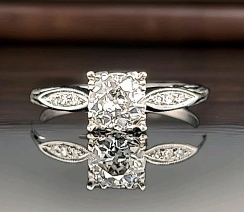 VINTAGE PLATINUM ENGAGEMENT RING 0.96CT. NATURAL OLD EURO-CUT DIAMOND CIRC 1930': VINTAGE PLATINUM ENGAGEMENT RING 0.96CT. NATURAL OLD EURO-CUT DIAMOND Vintage platinum natural old mine cut diamond engagement RING circ 1930's CENTER natural old mine cut diamond IN ROUND SHAPE WEIGH