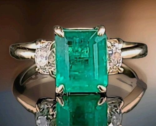 VINTAGE 14K YELLOW GOLD ENGAGEMENT RING 2.13CT.NATURAL GREEN EMERALD CUT DIAMOND: VINTAGE 14K YELLOW GOLD ENGAGEMENT RING 2.13CT.NATURAL GREEN EMERALD CUT DIAMOND Gorgeous vintage 14K yellow gold ring featuring a natural emerald in a classic emerald-cut design. The center emerald w