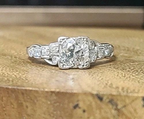 PLATINUM VINTAGE ENGAGEMENT RING 0.80CT.NATURAL OLD EURO ROUND DIAMOND 1920'S: PLATINUM VINTAGE ENGAGEMENT RING 0.80CT.NATURAL OLD EURO ROUND DIAMOND 1920'S This authentic Art Deco engagement ring from the 1920s features a natural 0.80ct round brilliant diamond set in solid plat