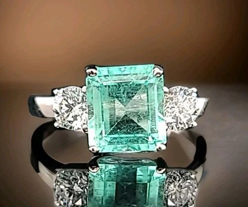 VINTAGE 14K WHITE GOLD ENGAGEMENT RING 2.49CT. NATURAL GREEN COLOMBIA EMERALD (1 of 2)
