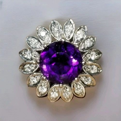 VINTAGE 14K WHITE GOLD STATEMEN RING 5.85CT. NATURAL PURPLE AMETHYST ROUND SHAPE: VINTAGE 14K WHITE GOLD RING 5.85CT. NATURAL PURPLE AMETHYST ROUND SHAPE GORGEOUS vintage 14K white gold ring natural purple amethyst in round shape circ 1930's center natural amethyst weight 5.85ct. s