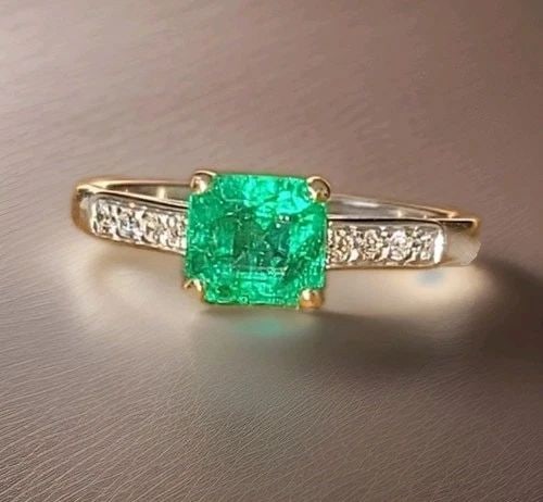 1.14CT.NATURAL GREEN EMERALD PLATINUM 14K YELLOW GOLD ENGAGEMENT VINTAGE RING (1 of 2)