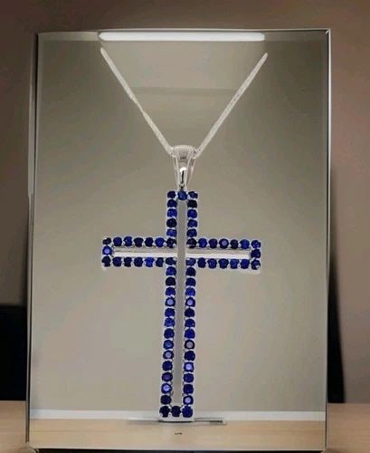 14K WHITE GOLD NECKLACE CROSS PENDANT 1.45CT NATURAL BLUE SAPPHIRE: 14k white gold necklace cross Pendant 1.45ct natural blue sapphire Beautiful 14K white gold necklace featuring a cross pendant set with a natural blue sapphire totaling 1.45 carats. The cross measures