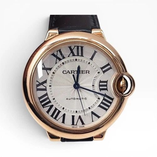 FULL SET CARTIER BALLON BLEU 36 MM 18K ROSE GOLD LEATHER AUTOMATIC WATCH 3003: FULL SET CARTIER BALLON BLEU 36 MM 18K ROSE GOLD LEATHER AUTOMATIC WATCH 3003 Manufacturer Cartier Category Ballon Bleu Reference Number 3003 Band Leather Band Type Leather Bezel Smooth Bezel Box Yes 