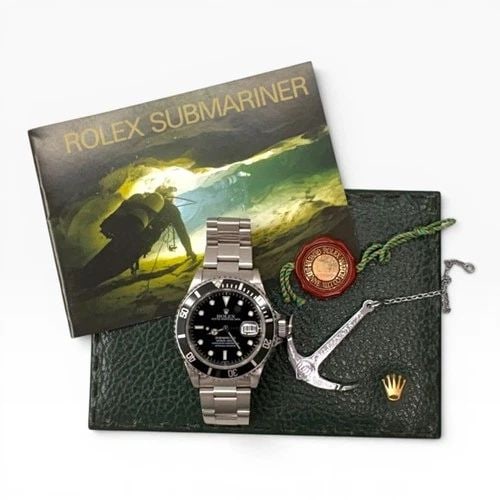 MINT W/BOX ROLEX SUBMARINER 40 MM STEEL SWISS ONLY WATCH 16610 U SERIES 1997: MINT W/BOX ROLEX SUBMARINER 40 MM STEEL SWISS ONLY WATCH 16610 U SERIES 1997 Manufacturer Rolex Category Submariner Subcategory Sapphire Crystal Reference Number 16610 Additional Keywords Swiss only d