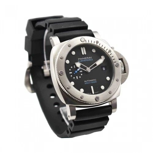 NEW PANERAI SUBMERSIBLE QUARANTAQUATTRO STAINLESS STEEL 44 MM WATCH PAM01229 (1 of 2)