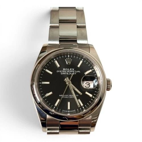 ROLEX DATEJUST 36 MM BLACK DIAL OYSTER AUTOMATIC WATCH 126200: ROLEX DATEJUST 36 MM BLACK DIAL OYSTER AUTOMATIC WATCH 126200 Manufacturer Rolex Category Mens Datejust 36mm Subcategory Sapphire Crystal Quick Set Reference Number 126200 Band Stainless Steel Band Co