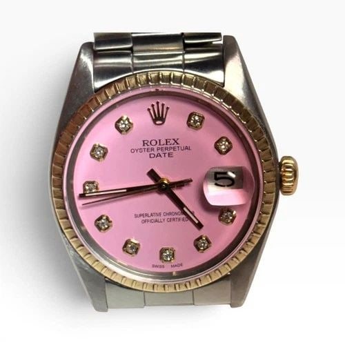 ROLEX DATE 34 MM TWO TONE CANDY PINK DIAMOND DIAL OYSTER WATCH 1500 CIRCA 1979: ROLEX DATE 34 MM TWO TONE CANDY PINK DIAMOND DIAL OYSTER WATCH 1500 CIRCA 1979 Manufacturer Rolex Category Mens Date 34mm Subcategory Plastic Crystal Non Quick Reference Number 1500 Additional Keyword