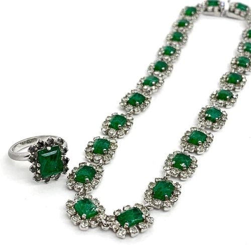 AUTHENTIC CHRISTIAN DIOR SP CLIP EARRINGS SQUARE GREEN RING RHINESTONE JEWELRY (1 of 2)