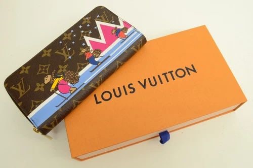 AUTHENTIC LOUIS VUITTON MONOGRAM CLUTCH WALLET ZIP SKIING BEARS LEATHER PINK: AUTHENTIC LOUIS VUITTON MONOGRAM CLUTCH WALLET ZIP SKIING BEARS LEATHER PINK Authentic Louis Vuitton Monogram Clutch Wallet Zip Skiing Bears Leather Pink Authentic Louis Vuitton Monogram Clutch Wallet