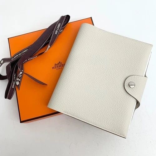 AUTHENTIC HERMES TOGO WHITE LEATHER AGENDA BOOK VINTAGE HOME OFFICE ACCESSORY: AUTHENTIC HERMES TOGO WHITE LEATHER AGENDA BOOK VINTAGE HOME OFFICE ACCESSORY AUTHENTIC HERMES TOGO WHITE LEATHER AGENDA BOOK VINTAGE HOME OFFICE ACCESSORY Hermes Togo, Ulysse Ring Booklet, Planner, B