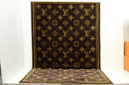 AUTHENTIC LOUIS VUITTON BROWN TAN MONOGRAM LARGE COTTON BEACH BATH TOWEL SPA (1 of 2)