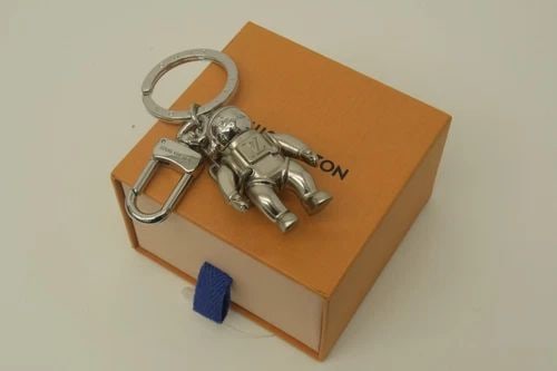 AUTHENTIC LOUIS VUITTON SILVER PLATED ASTRONAUGHT KEYCHAIN JEWELRY ACCESSORY (1 of 2)