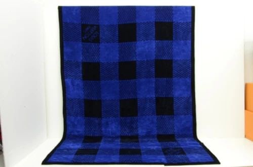 AUTHENTIC LOUIS VUITTON BLUE BLACK CHECKERED LARGE COTTON BEACH BATH TOWEL SPA (1 of 2)