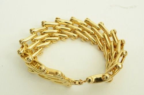 AUTHENTIC CHRISTIAN DIOR VINTAGE BRACELET GP LINK JEWELRY ACCESSORY 2: AUTHENTIC CHRISTIAN DIOR VINTAGE BRACELET GP LINK JEWELRY ACCESSORY 2 Authentic Christian Dior Vintage Bracelet GP Link Jewelry Accessory 2 AUTHENTIC CHRISTIAN DIOR VINTAGE BRACELET GP LINK JEWELRY AC