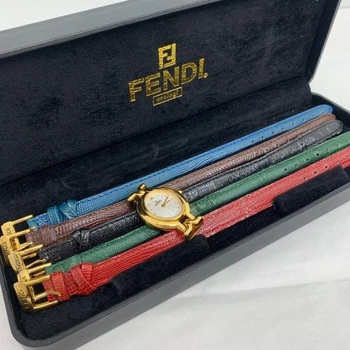 AUTHENTIC FENDI OROLOGI OVAL GP 24MM WATCH GOLD GP VINTAGE LEATHER STRAPS 640L 4: AUTHENTIC FENDI OROLOGI OVAL GP 24MM WATCH GOLD GP VINTAGE LEATHER STRAPS 640L 4 AUTHENTIC FENDI OROLOGI OVAL GP 24MM WATCH GOLD GP VINTAGE LEATHER STRAPS 640L 4 Fendi Roma Orologi 640L 24mm x 33mm Ca