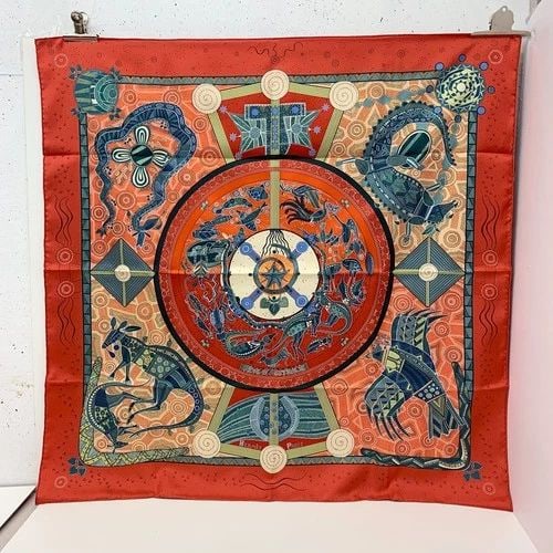 AUTHENTIC HERMES SCARF REVE D'AUSTRALIA 90CM RED ANIMALS 100% SILK CARRE (1 of 2)
