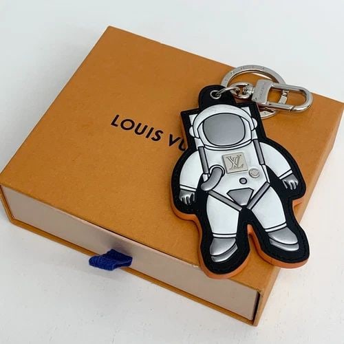 AUTHENTIC LOUIS VUITTON ASTRONAUGHT KEYCHAIN LEATHER SP WHITE BAG ACCESSORY (1 of 2)