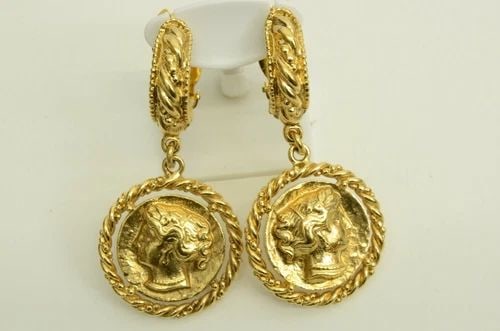 AUTHENTIC YSL CLIP ON EARRINGS GP HALF CRESCENT ROUND GOLD PROFILE JEWELRY YVES: AUTHENTIC YSL CLIP ON EARRINGS GP HALF CRESCENT ROUND GOLD PROFILE JEWELRY YVES Authentic YSL Clip On Earrings GP Half Crescent Round Gold Profile Jewelry Yves AUTHENTIC YSL CLIP ON EARRINGS GP HALF C