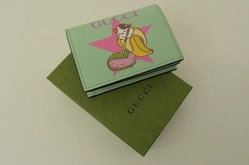AUTHENTIC GUCCI BANANYA DAIFUKU STAR CLIP BIFOLD WALLET LEATHER ANIME CAT W BOX (1 of 2)